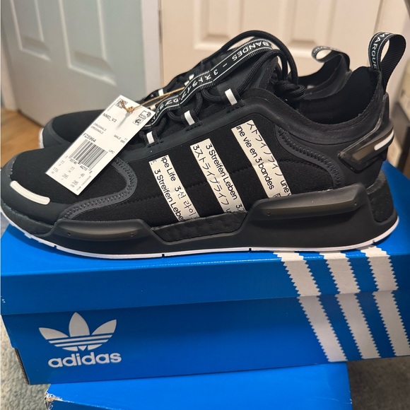 Adidas NMD V3 FZ5964 NEW MENS 11.5 black white Japan - Picture 1 of 6